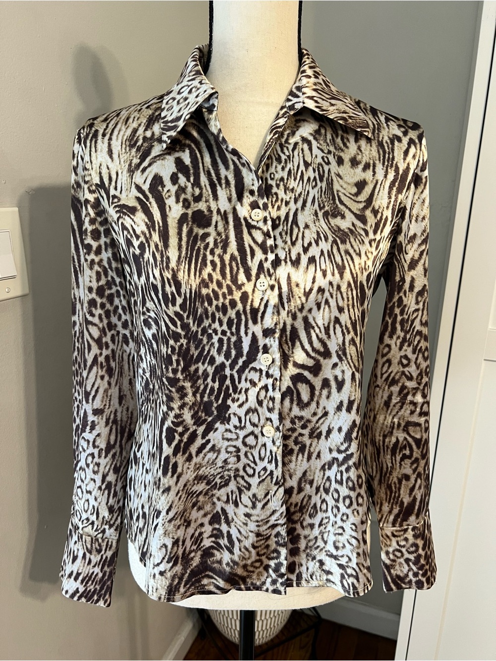 Kasper Brown and Cream Animal-Print Button-Down Shirt
